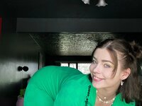 queen egirl27 onlyfans album
