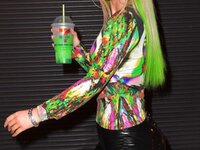 iggy azalea nude boobs out showing her nipples latest onlyfans leaks album